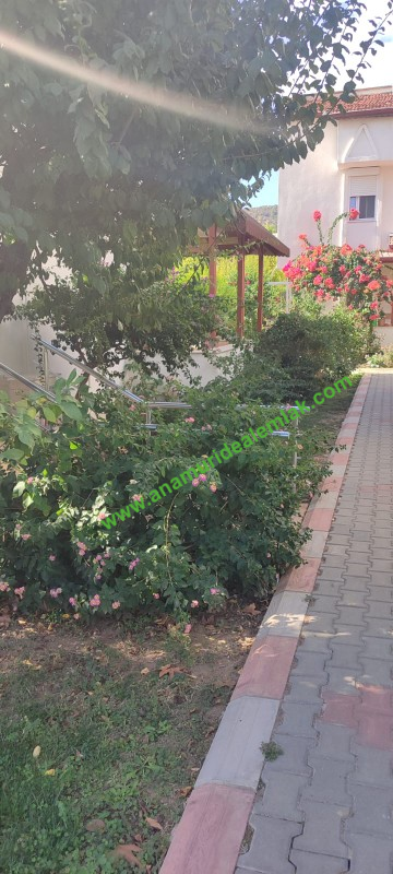 ANAMUR ÖRENDE DENİZE 200 METRE MESAFEDE TRİPLEKS SATILIK YAZLIK
