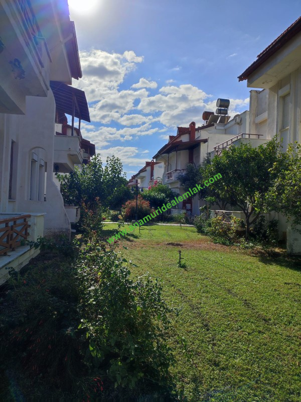 ANAMUR ÖRENDE DENİZE 200 METRE MESAFEDE TRİPLEKS SATILIK YAZLIK