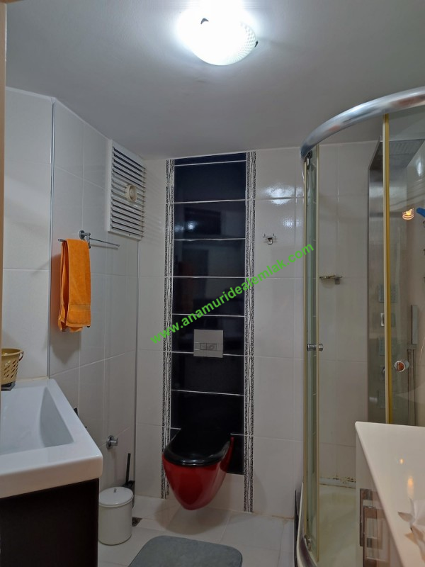 MERSİN BOZYAZININ EN GÖZDE SİTE İÇİNDE DENİZE SIFIR TRİPLEKS