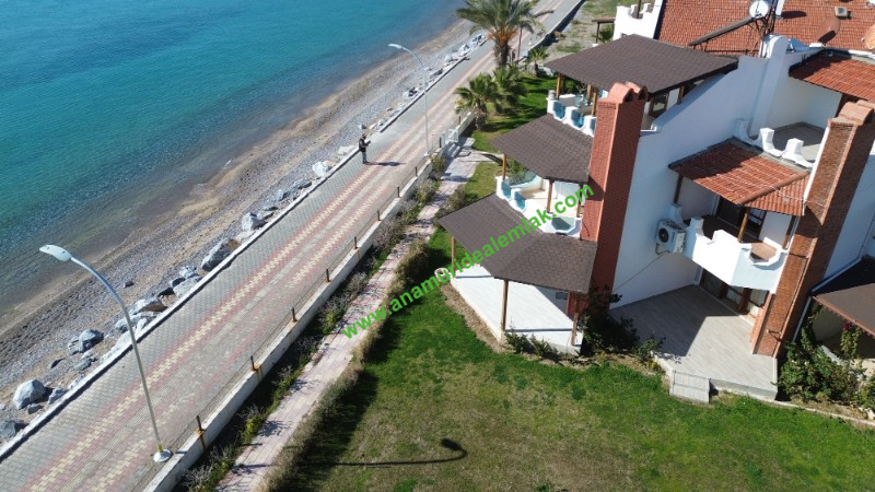 MERSİN BOZYAZININ EN GÖZDE SİTE İÇİNDE DENİZE SIFIR TRİPLEKS