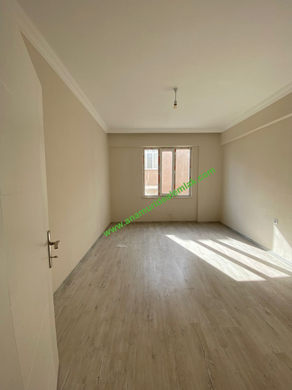 ANAMUR YEŞİLYURT KİRALIK 3+1 BAKIMLI DAİRE