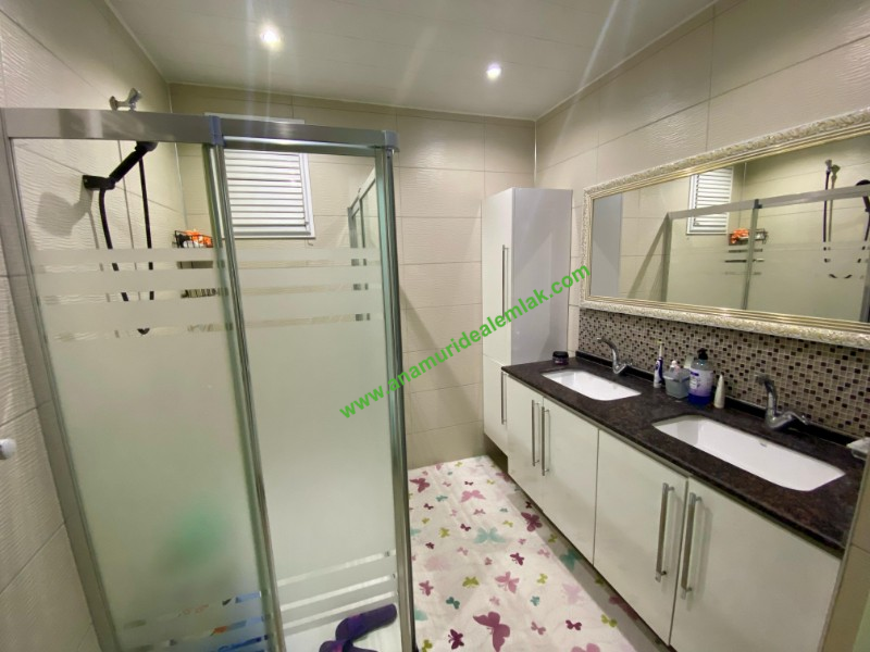 ANAMUR SAĞLIK MAHALLESİNDE SATILIK 4+1 DAİRE
