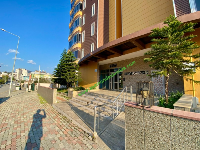 ANAMUR SAĞLIK MAHALLESİNDE SATILIK 4+1 DAİRE