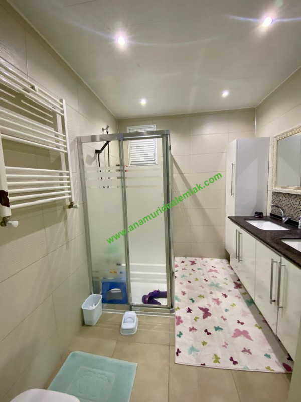 ANAMUR SAĞLIK MAHALLESİNDE SATILIK 4+1 DAİRE