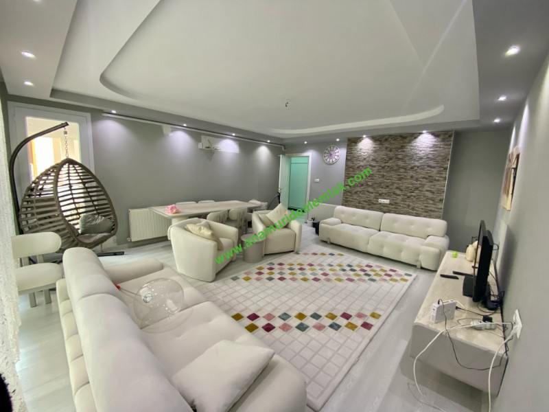 ANAMUR SAĞLIK MAHALLESİNDE SATILIK 4+1 DAİRE