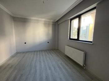 KAHVECİOĞLU EMLAK'DAN ZAFER CAD SATILIK DAİRE 4+1