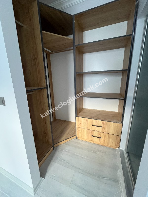 KAHVECİOĞLU EMLAK'DAN ZAFER CAD SATILIK DAİRE 4+1