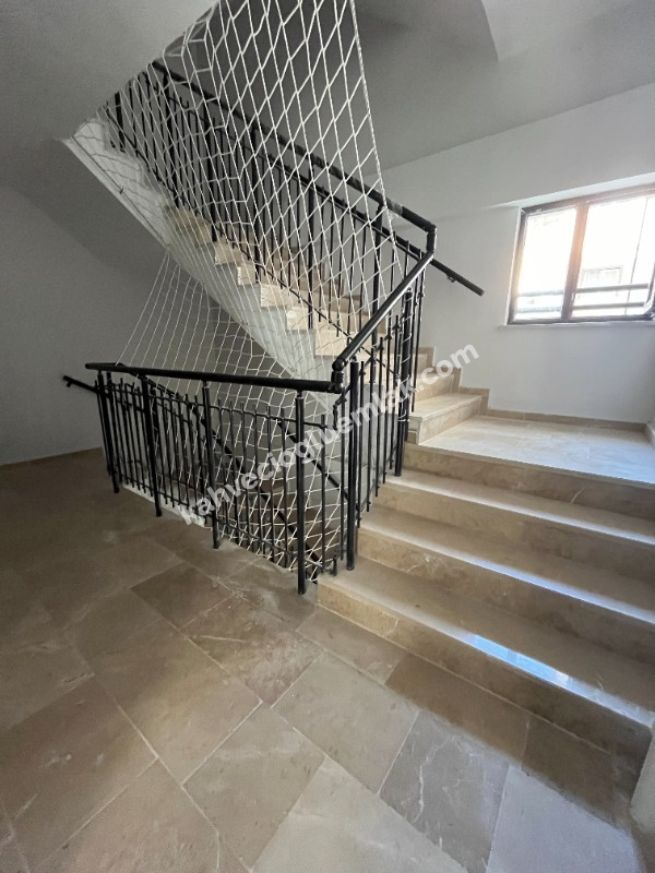 KAHVECİOĞLU EMLAK'DAN ZAFER CAD SATILIK DAİRE 4+1