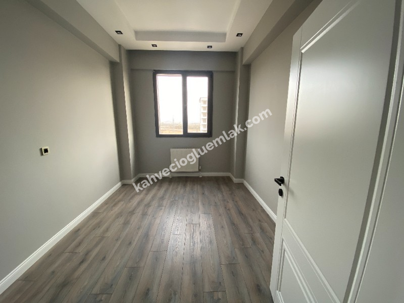 KAHVECİOĞLU EMLAK'DAN MERKEZ KARDEŞLER MAH SATILIK DAİRE
