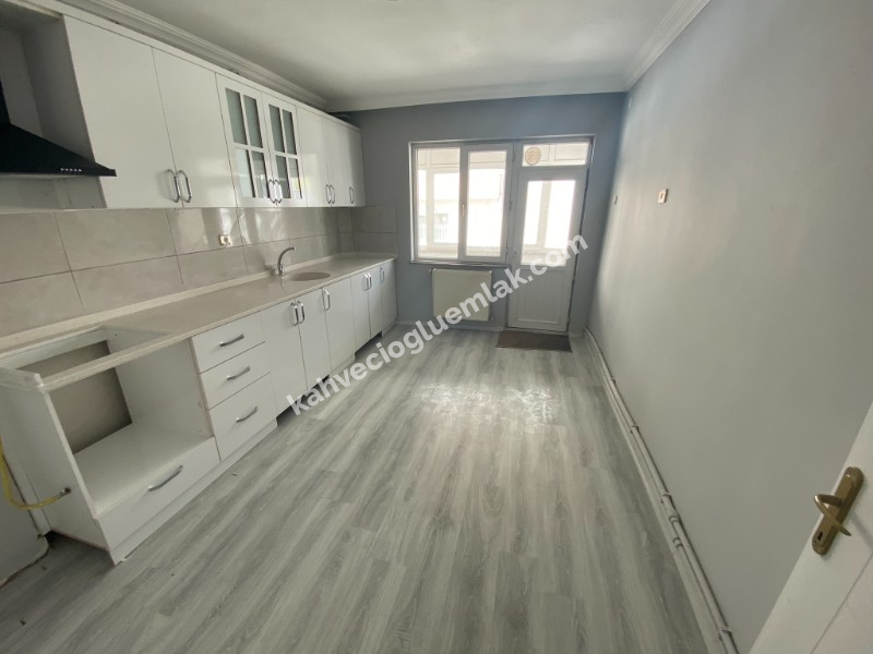 KAHVECİOĞLU EMLAK'DAN MERKEZ HUZUR MAH SATILIK DAİRE