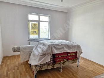 ÖNER ! YORUZ... YEŞİLADA TRABZON EKMEK FIRINI CİVARINDA SATILIK GARAJLI DAİRE. 
