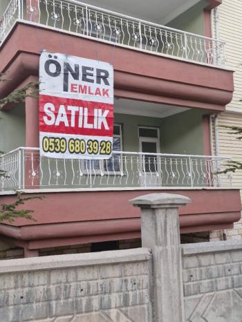 ÖNER ! YORUZ... YEŞİLADA TRABZON EKMEK FIRINI CİVARINDA SATILIK GARAJLI DAİRE. 