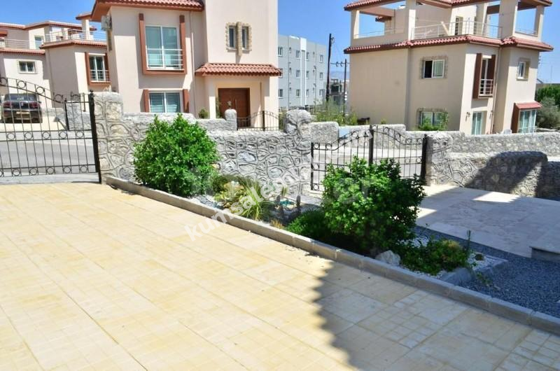 L/ŞA HAMİTKÖY BÖLGESİNDE SATILIK MÜSTAKİL TRİPLEX