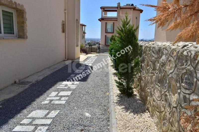 L/ŞA HAMİTKÖY BÖLGESİNDE SATILIK MÜSTAKİL TRİPLEX