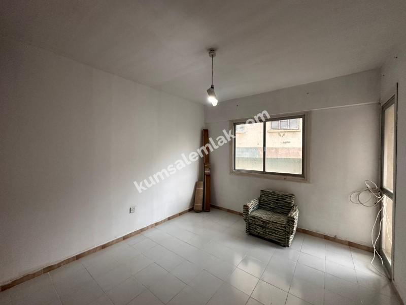GİRNE MERKEZDE  3+1 SATILIK DAIRE