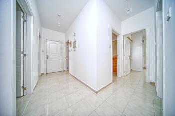 Kıbrıs Girne Alsancak'da Site İçinde Satılık 3+1 Daire
