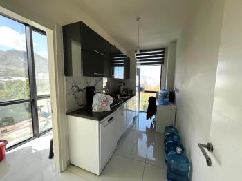 KKTC Girne Merkezde Kiralık 180 m2 Ofis!