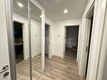 KKTC Girne Merkezde Site İçerisinde Deniz Manzaralı Satılık 3+1 Lüks Daire