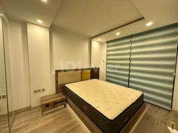 KKTC Girne Merkezde Site İçerisinde Deniz Manzaralı Satılık 3+1 Lüks Daire