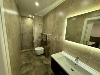 KKTC Girne Merkezde Site İçerisinde Deniz Manzaralı Satılık 3+1 Lüks Daire