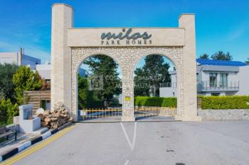 Fiyat Düştü Kıbrıs Girne Alsancak ın Ödüllü Sitesi Milos Park da Tam Müstakil Satılık 3+1 Çok Özel Villa