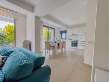 Fiyat Düştü Kıbrıs Girne Alsancak ın Ödüllü Sitesi Milos Park da Tam Müstakil Satılık 3+1 Çok Özel Villa