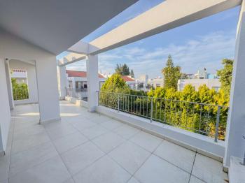 Fiyat Düştü Kıbrıs Girne Alsancak ın Ödüllü Sitesi Milos Park da Tam Müstakil Satılık 3+1 Çok Özel Villa