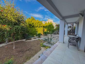 Fiyat Düştü Kıbrıs Girne Alsancak ın Ödüllü Sitesi Milos Park da Tam Müstakil Satılık 3+1 Çok Özel Villa