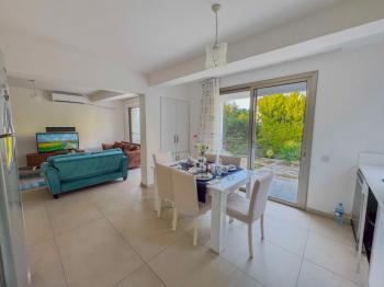 Fiyat Düştü Kıbrıs Girne Alsancak ın Ödüllü Sitesi Milos Park da Tam Müstakil Satılık 3+1 Çok Özel Villa