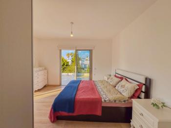 Fiyat Düştü Kıbrıs Girne Alsancak ın Ödüllü Sitesi Milos Park da Tam Müstakil Satılık 3+1 Çok Özel Villa