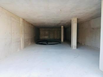 Kıbrıs Girne Çatalköy de Ana Cadde Üzerinde  Kiralık  Sendeli Dükkan ve Depo