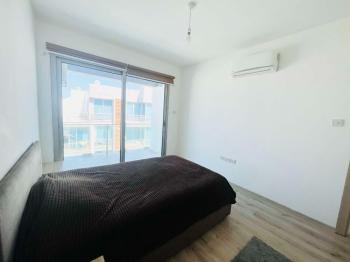 Kıbrıs Girne Merkez de Casinolara Yürüme Mesafesinde Satılık 2+1 Daire