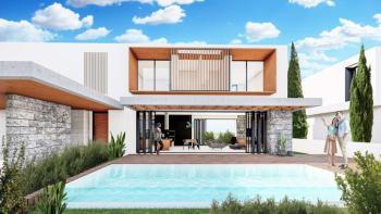 Kıbrıs Girne Ozanköy de Ful Deniz Manzaralı 3 Ay Sonra Teslim Ödeme Planlı Luks 4+1 Villalar