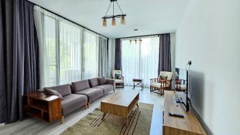 Girne Merkezde, Muhteşem Deniz manzarali, Ortak Havüzlu, Bahçeli kiralık - 3+1 Vill