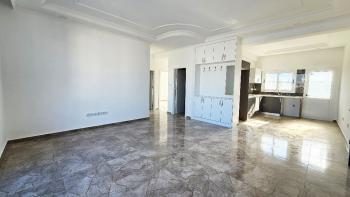 Karşıyaka bölgesinde, Deniz manzarali, Çatı teraslı, kiralık 3+1 Daire