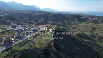 Kıbrıs Girne Arapköy Bölgesinde Kesintisiz Deniz Manzarılı Villa Yapımına Uygun 993 m2 Satılık Arsa