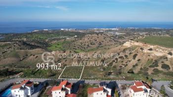 Kıbrıs Girne Arapköy Bölgesinde Kesintisiz Deniz Manzarılı Villa Yapımına Uygun 993 m2 Satılık Arsa