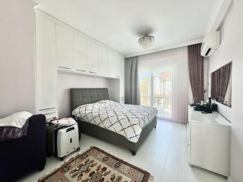 Kıbrıs Girne Karaoğlanoğlu Bölgesinde 2+1 Teraslı Eşyalı Satılık Daire 