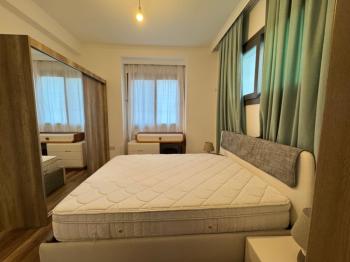 Kıbrıs Girne Ozanköy Havuzlu Site İçerisinde Bahçeli Satılık 2+1 Daire