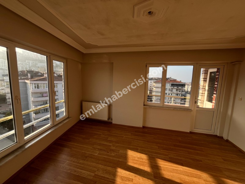 EMLAK HABERCİSİ' NDEN DENİZ MANZARALI, MUDANYA GÜZELYALI SİTELER BURSA ASFALTINA CEPHE SATILIK 4+1 DUBLEKS DAİRE