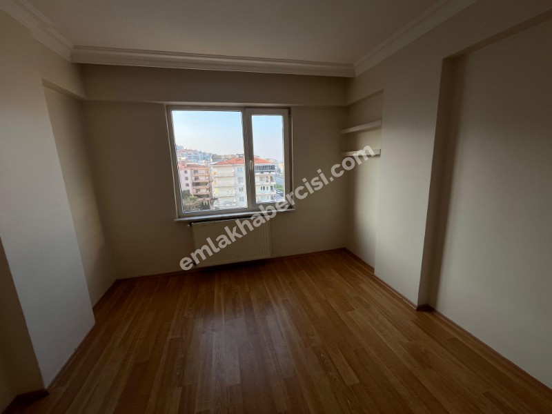 EMLAK HABERCİSİ' NDEN DENİZ MANZARALI, MUDANYA GÜZELYALI SİTELER BURSA ASFALTINA CEPHE SATILIK 4+1 DUBLEKS DAİRE