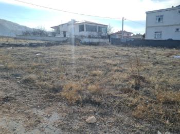 Niğde Gümüşler iskan evlerinde  3 adet birbirine  yakın   sat arsa 