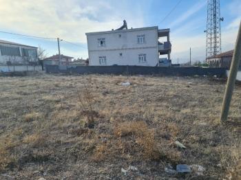 Niğde Gümüşler iskan evlerinde  3 adet birbirine  yakın   sat arsa 