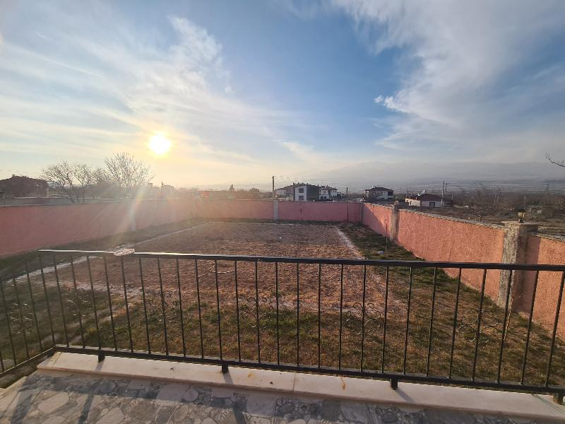 GÜMÜŞLER YENİDE   bahçeli  sıfır satılık müstakil ev..