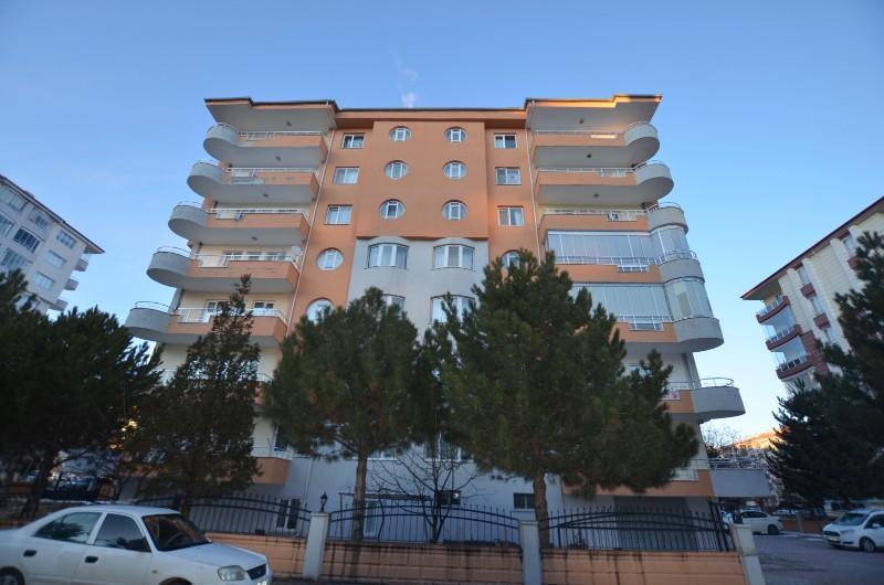 BOR yolu  civarı  ful masrafsız  3+1 sat daire