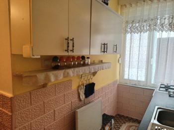 Ayvalık Sarımsaklı' da, Denize Sıfır 1+1 Satılık Daire.