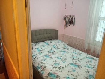 Ayvalık Sarımsaklı' da, Denize Sıfır 1+1 Satılık Daire.