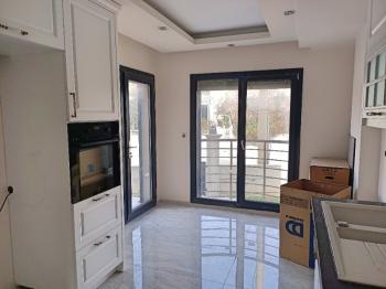 Sarımsaklı' da Deniz Manzaralı Süper Lüks, Satılık Sıfır Müstakil Tripleks Villa.