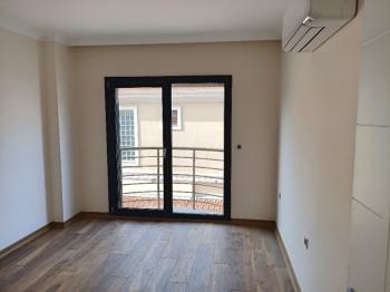 Sarımsaklı' da Deniz Manzaralı Süper Lüks, Satılık Sıfır Müstakil Tripleks Villa.
