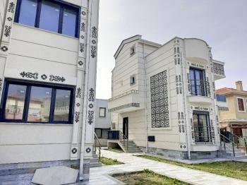 Sarımsaklı' da Deniz Manzaralı Süper Lüks, Satılık Sıfır Müstakil Tripleks Villa.